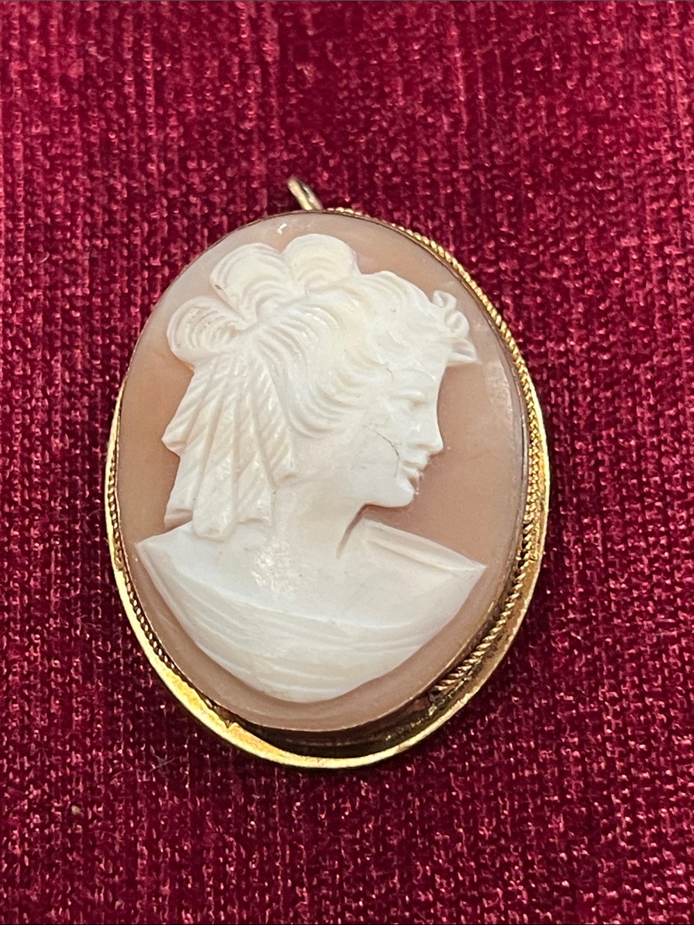 Vintage Peach and White Shell Cameo Brooch